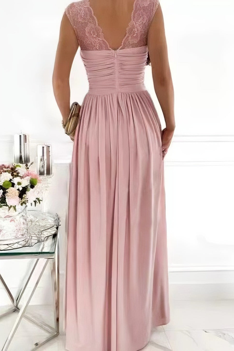 Sleeveless lace backless hem slit dress