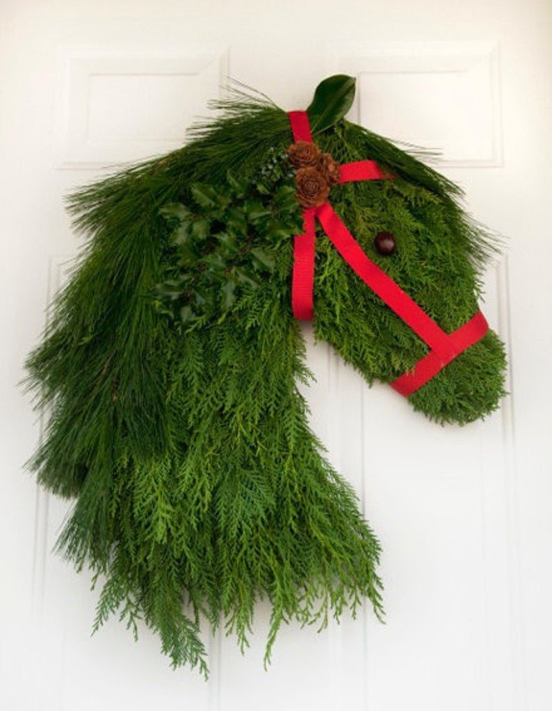 🔥Hot sale🔥Winter Wreath Farmhouses Horse Head Christmas Wreath