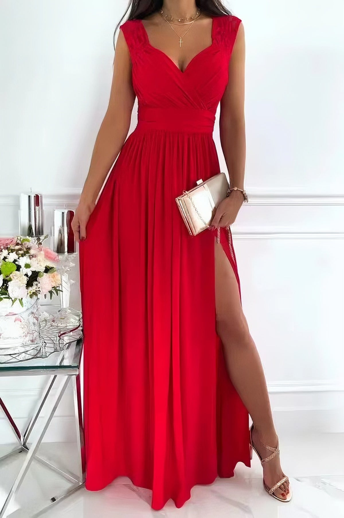 Sleeveless lace backless hem slit dress