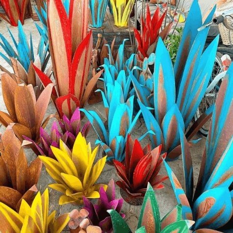 Hellohobot - Waterproof Solar Garden LED Agave