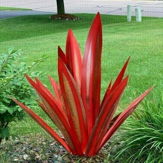 Hellohobot - Waterproof Solar Garden LED Agave