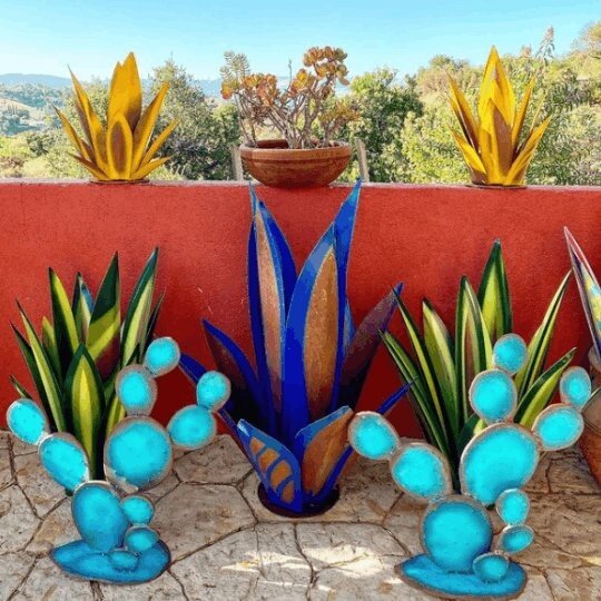Hellohobot - Waterproof Solar Garden LED Agave
