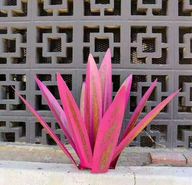 Hellohobot - Waterproof Solar Garden LED Agave