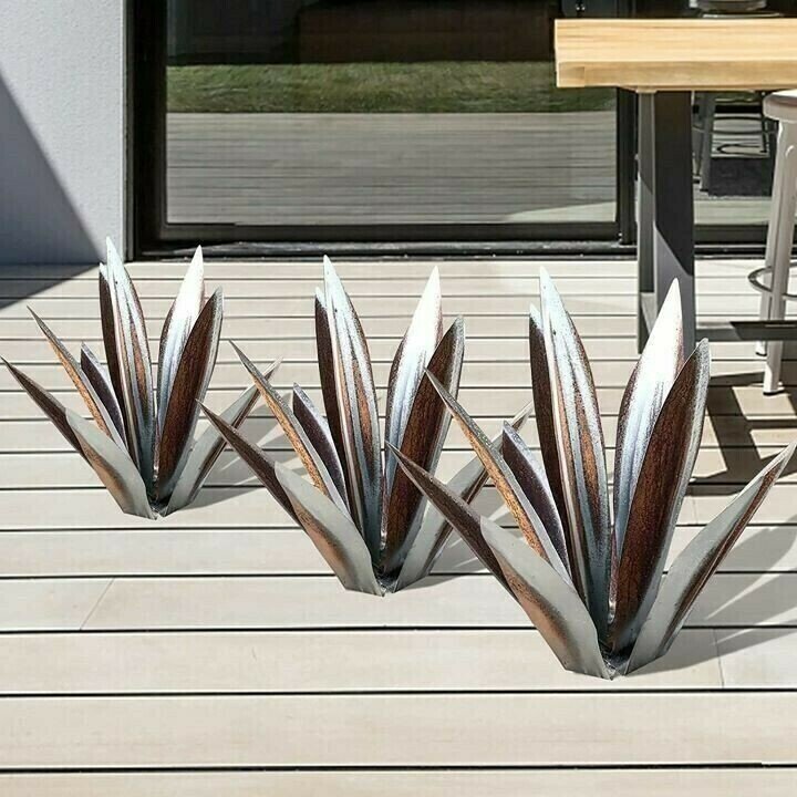 Hellohobot - Waterproof Solar Garden LED Agave