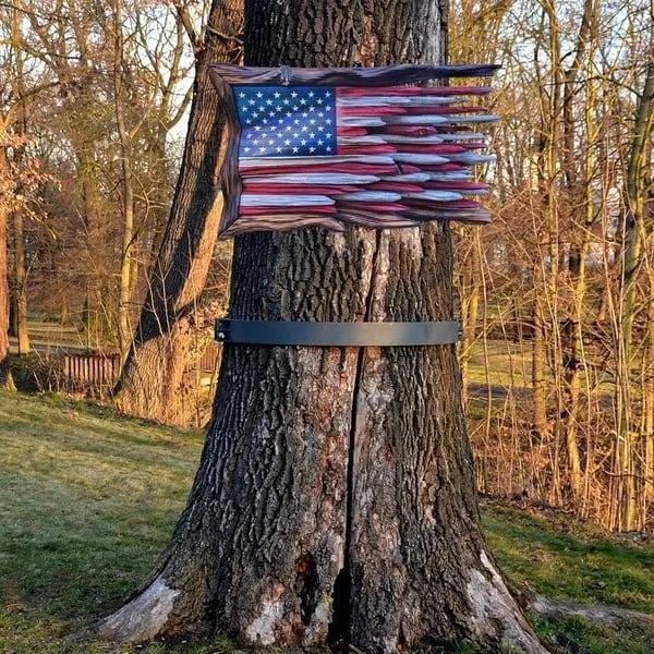 Hellohobot - Wooden American Flag