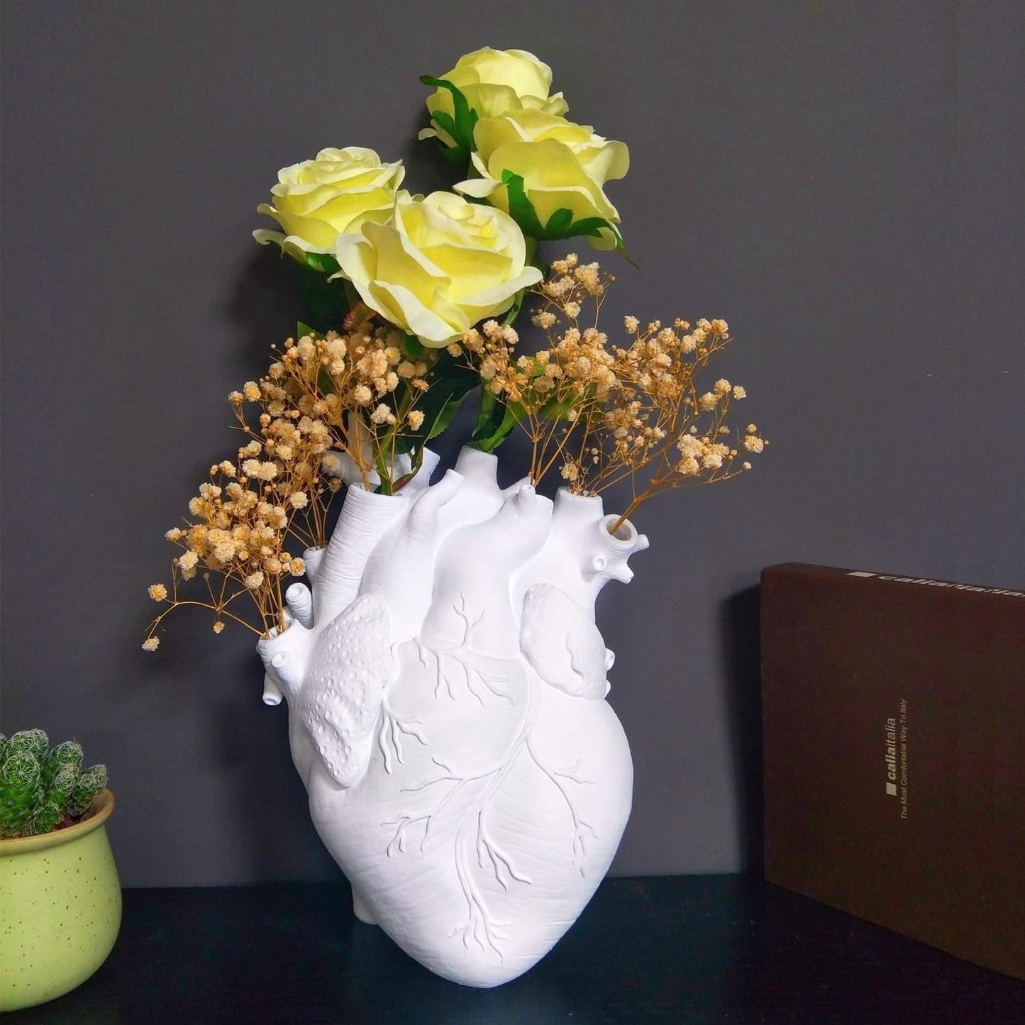 Hellohobot - White Heart Irregular Creative Art Vase