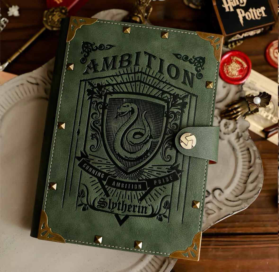 Hellohobot - Hogwarts Handbook Notebook Grimoire