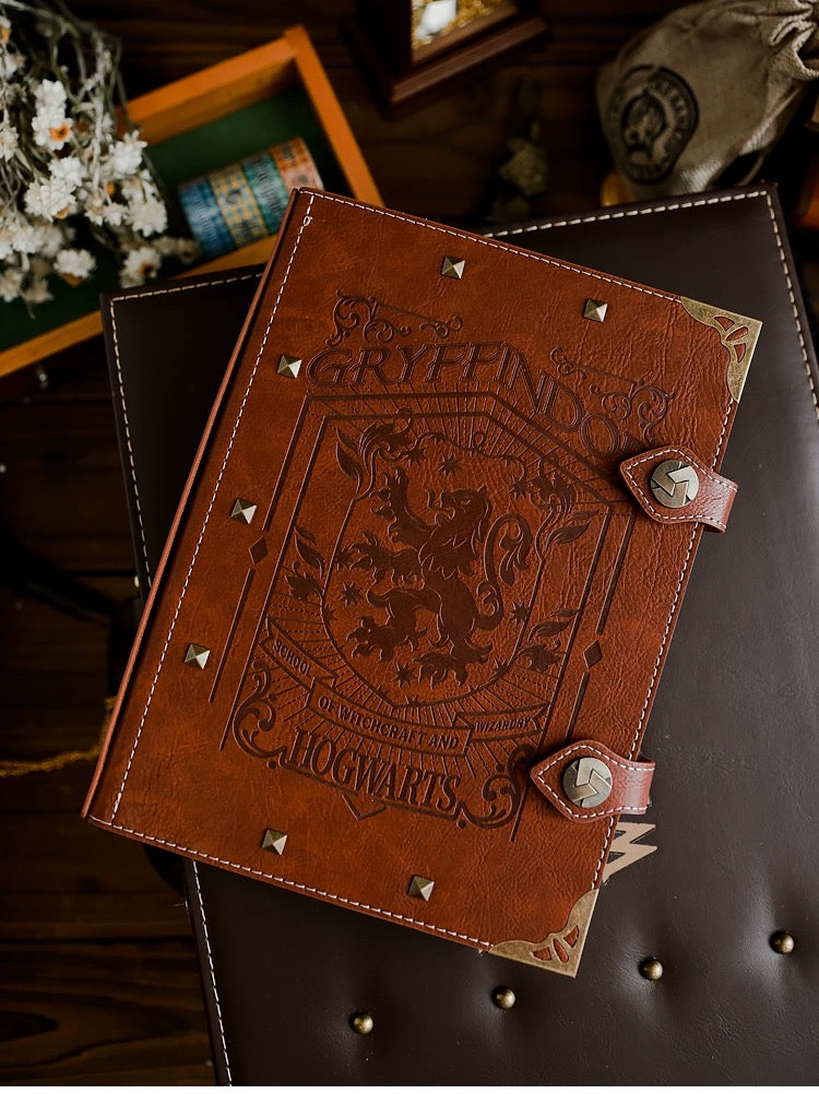 Hellohobot - Hogwarts Handbook Notebook Grimoire