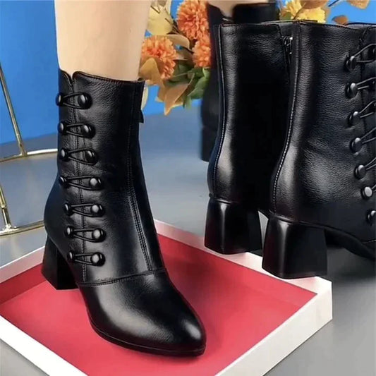 Stylish Short Leather All Season Boots!