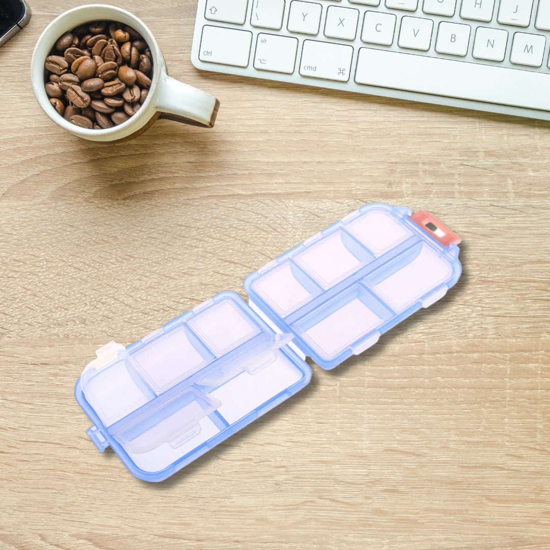 😊Fashionable Portable Double-Layer Sealed Travel Pill Box